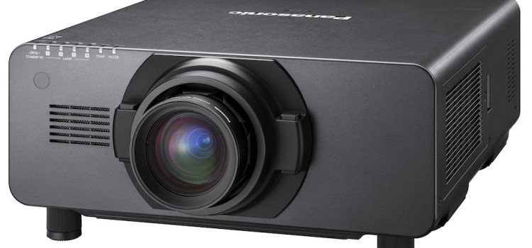 Panasonic, il proiettore laser 4K più leggero al mondo