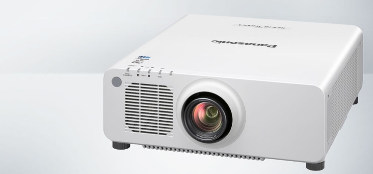 Nuovi proiettori a laser Panasonic da 10.000 lumen più compatti al mondo