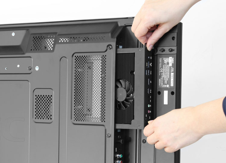 Slot-in-PC-ApplicationPicture_insideHands_med1