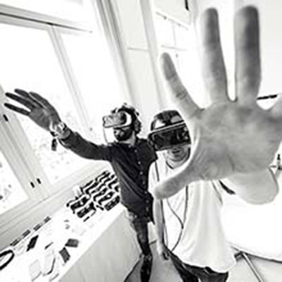 vr1