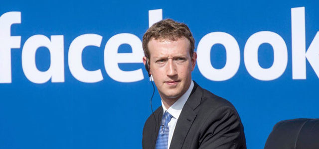 Zuckerberg si dissocia da Twitter nello scontro con Trump